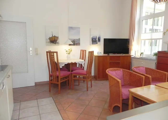 Waldstrasse 10 Villa
